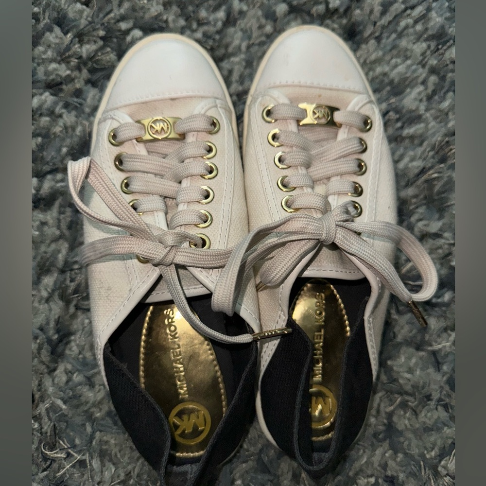 USED Michael Kors Libby Women's Shoes Espadrille White Black Sneakers Flats